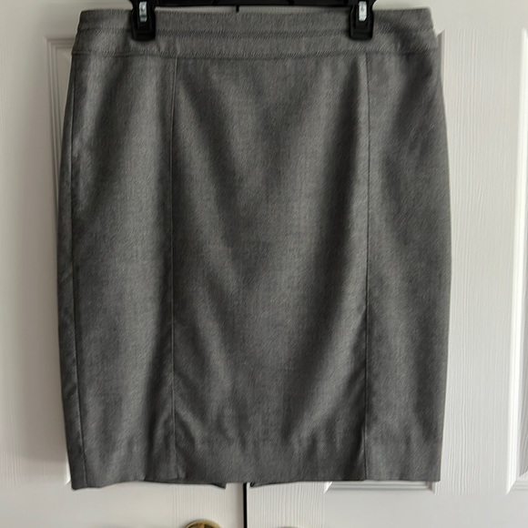 White House Black Market straight skirt. Size 12 - Picture 1 of 4
